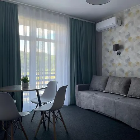 Apartment Spapartmens тепло и уют вдали от дома. Poljana